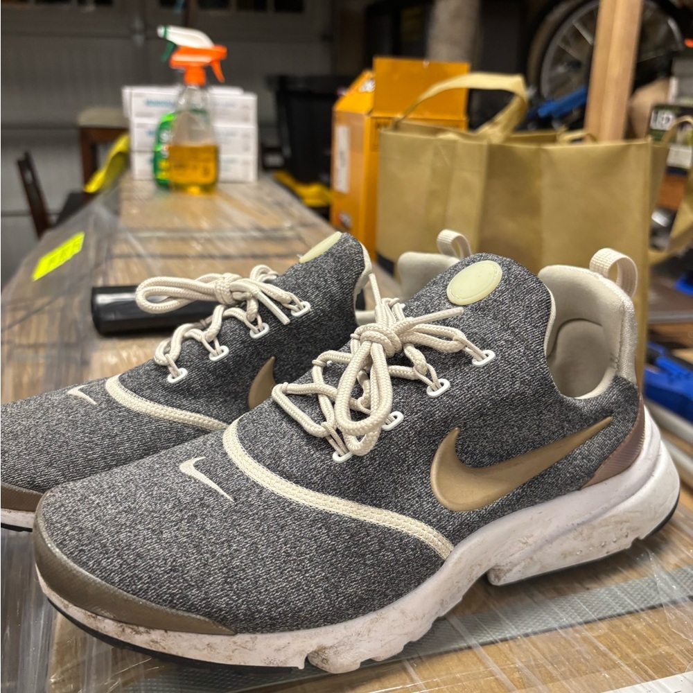 Grey and white Nike Prelude trainers #sneakers